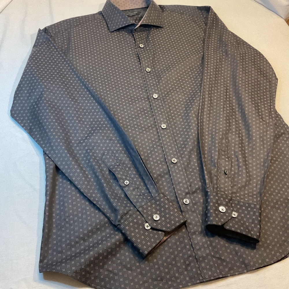 Bugatchi Men's Dark Gray w/Light Gray Pattern, Shaped Fit,‎ Size L Pink Accents